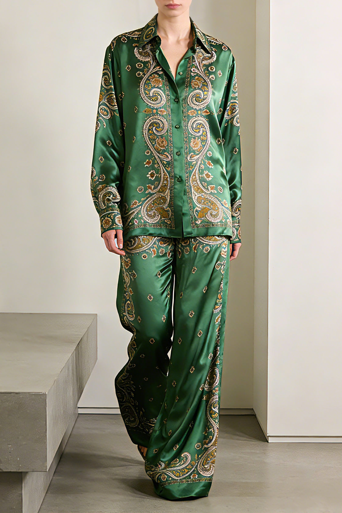 Women's Green Paisley Print Silk Blend 2-Piece Co-Ord Set - Long Sleeve Shirt & Wide Leg Pants for Luxe Evening Wear