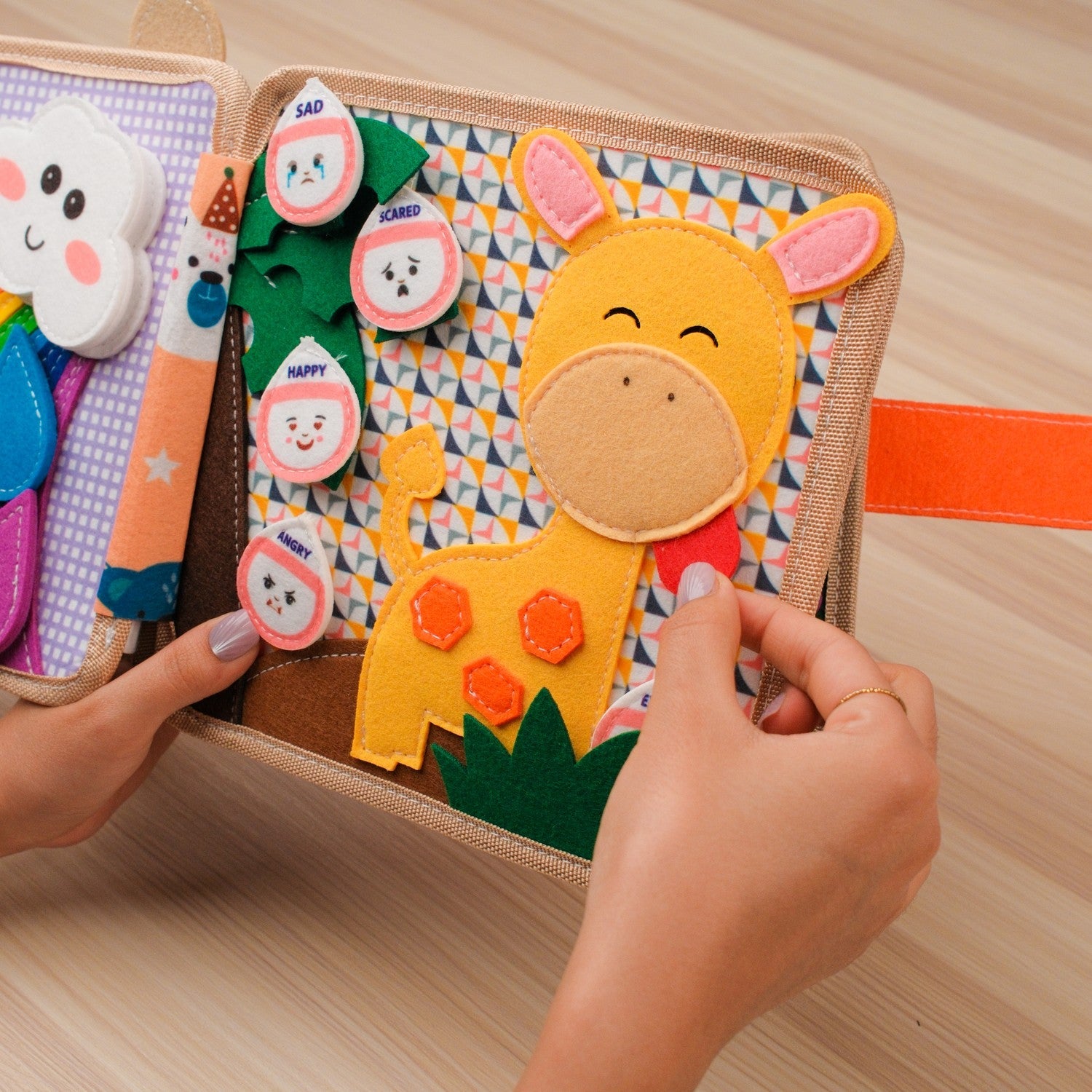 Giraffe Adventure Quiet Book — Peek-a-Boo Cover, Emotions & Colour Matching