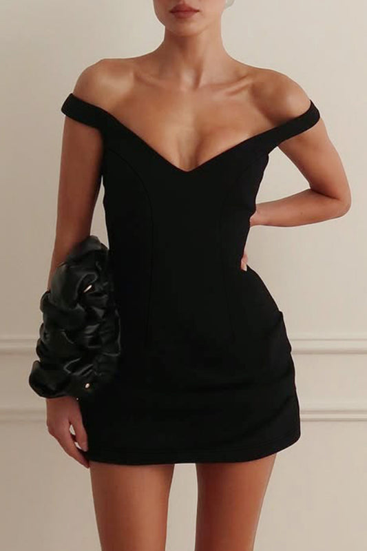 Women's Black Off-the-Shoulder Bodycon Mini Dress - Sweetheart Neck Sleeveless Bandage Dress for Party & Clubwear
