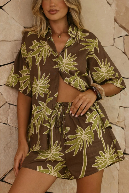 Women's Brown Palm Tree Print 2-Piece Short Set - Short Sleeve Button Up Shirt & High Waisted Shorts for Summer Resort Wear